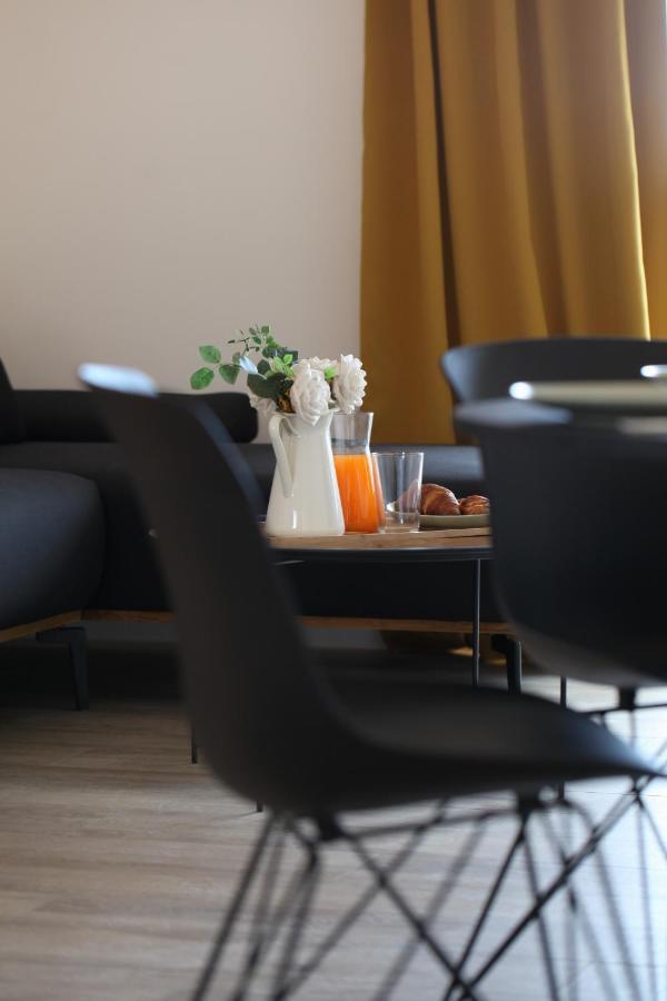 Apartments One Τρογκίρ Εξωτερικό φωτογραφία