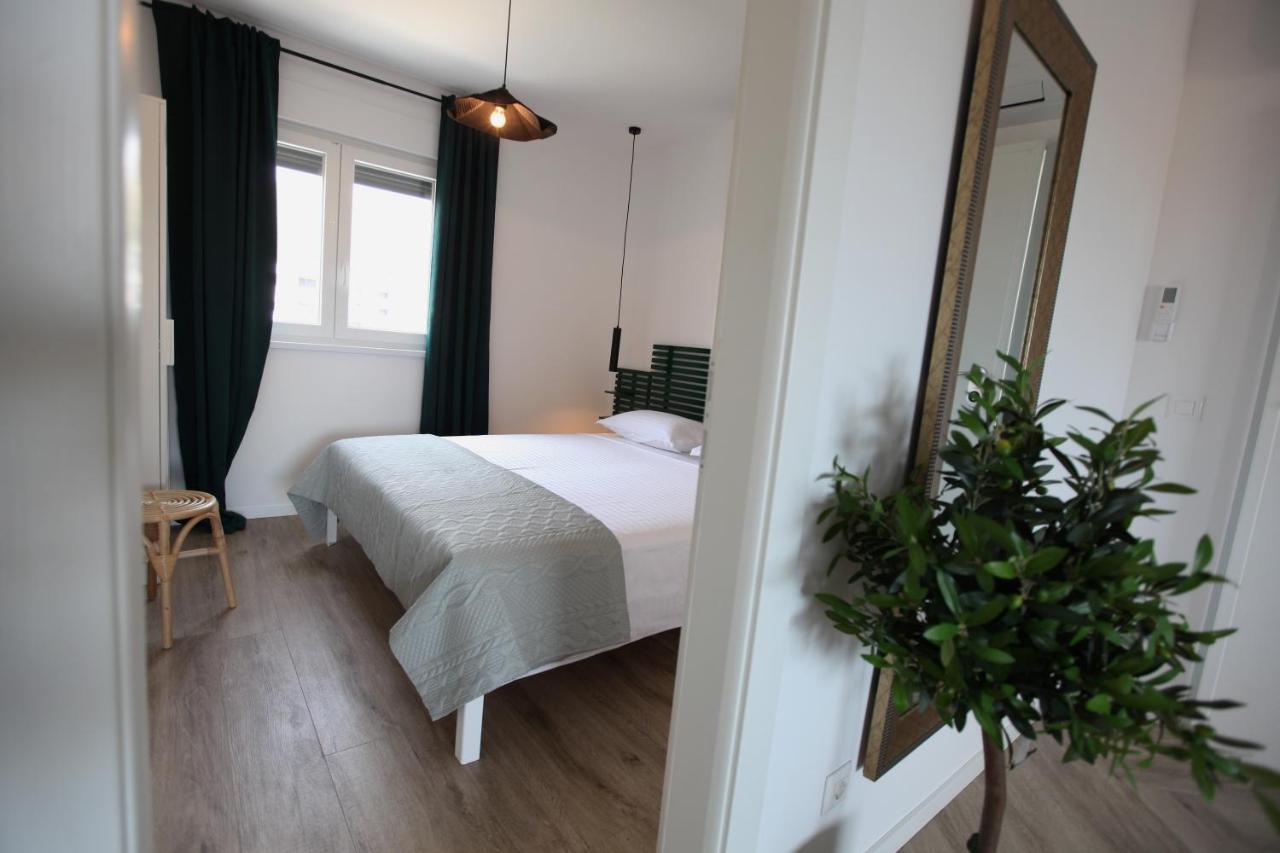 Apartments One Τρογκίρ Εξωτερικό φωτογραφία