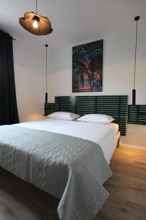 Apartments One Τρογκίρ Εξωτερικό φωτογραφία