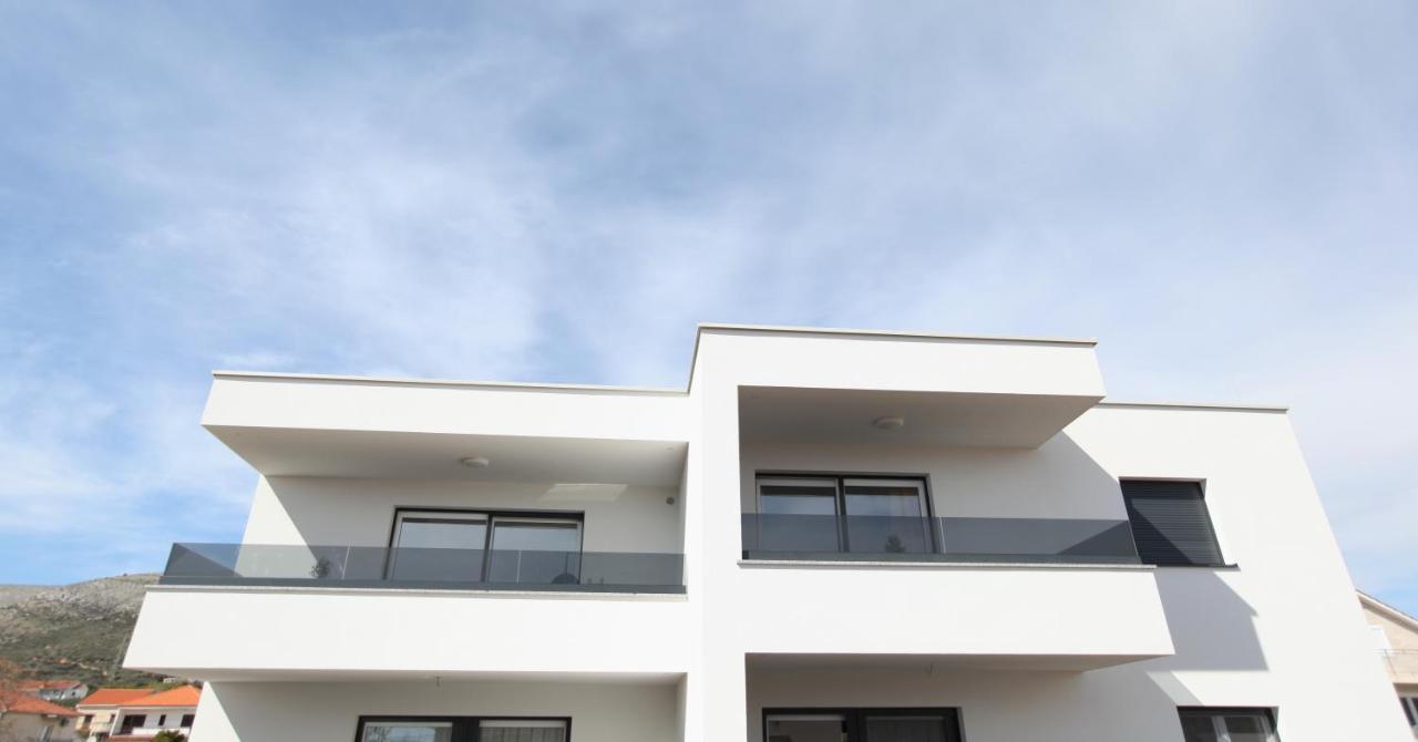Apartments One Τρογκίρ Εξωτερικό φωτογραφία
