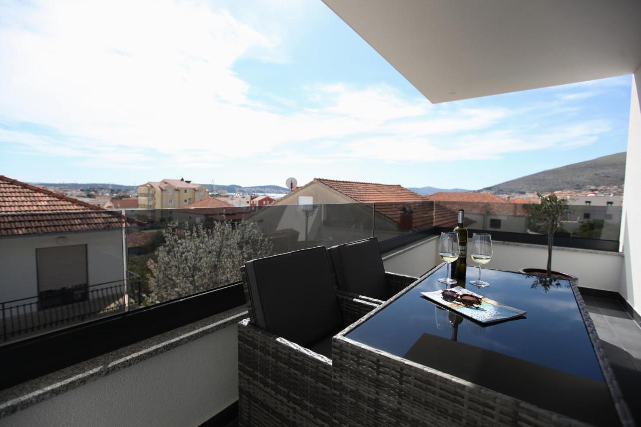 Apartments One Τρογκίρ Εξωτερικό φωτογραφία