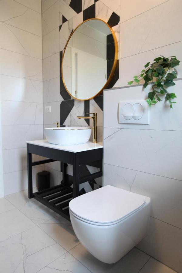 Apartments One Τρογκίρ Εξωτερικό φωτογραφία