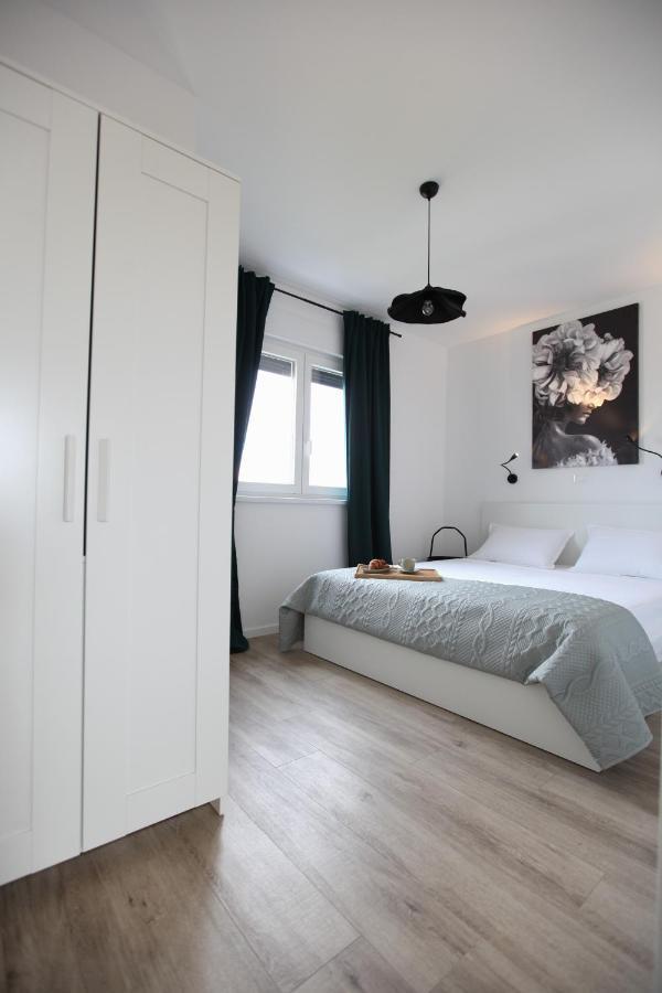 Apartments One Τρογκίρ Εξωτερικό φωτογραφία
