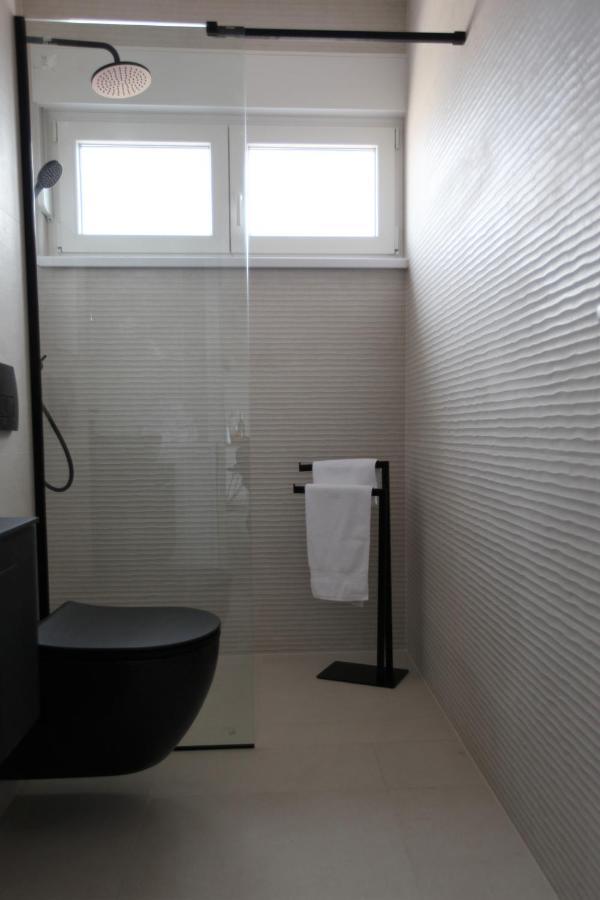 Apartments One Τρογκίρ Εξωτερικό φωτογραφία